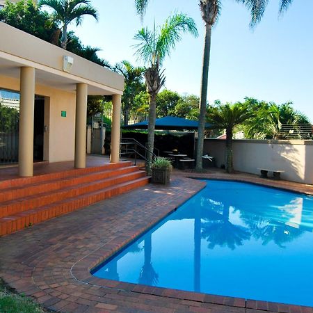ダーバン7 The Shades Umhlanga Rocksアパートメント エクステリア 写真